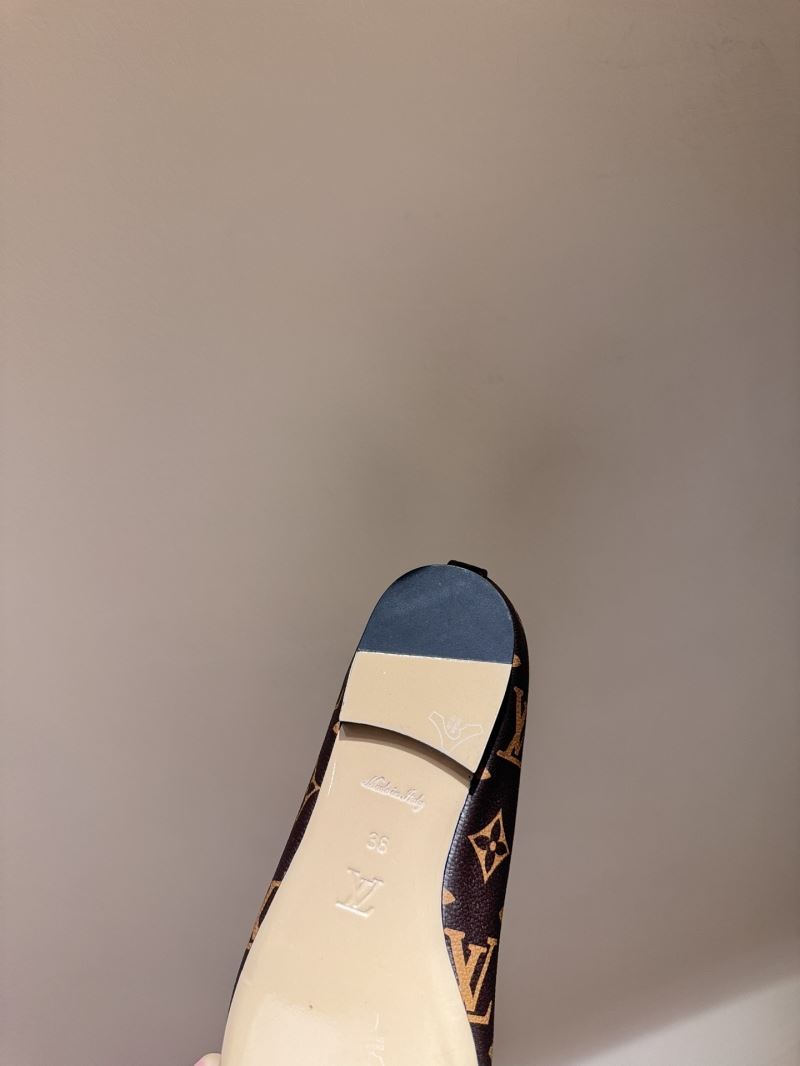 Louis Vuitton Flat Shoes